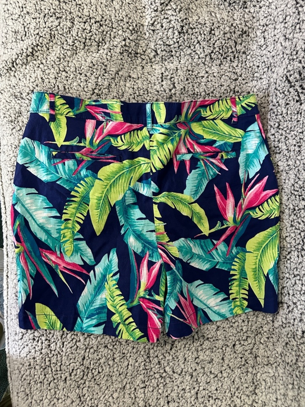 Caribbean Joe Navy Tropical Print Women's Shorts size 12 - Picture 3 of 3